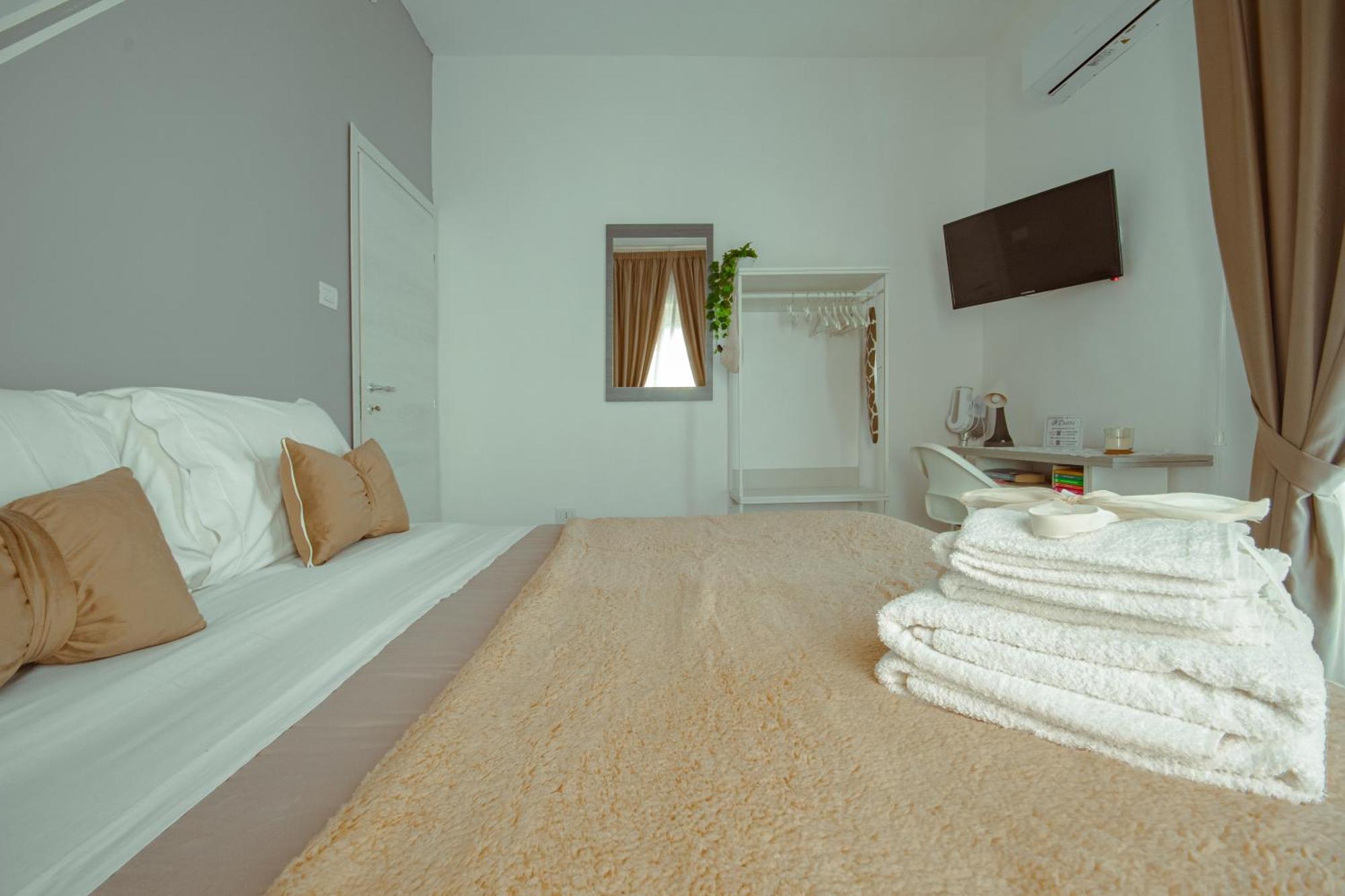 Il Dubbio Ai Quartieri Spagnoli เนเปิลส์ ภายนอก รูปภาพ